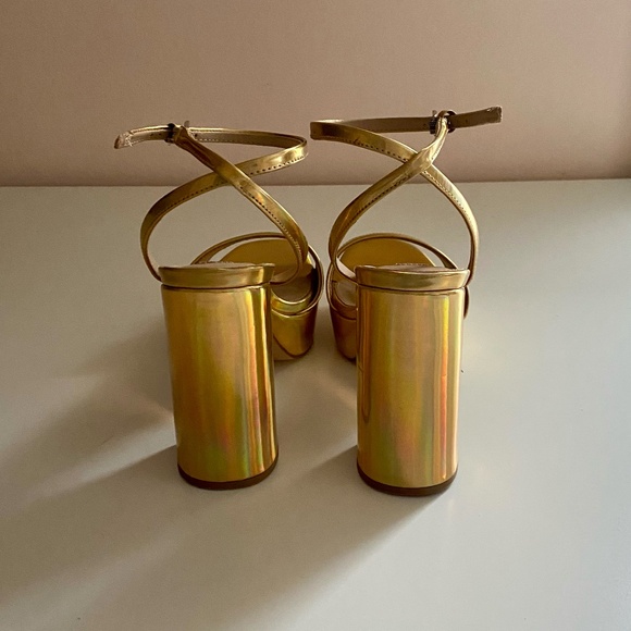 Steve Madden Gold Holographic Platform Heels - Size 8 ✨ - Picture 5 of 8